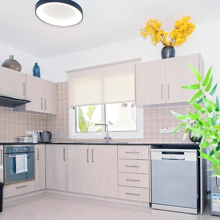 Nissini Nero, 3 Bedroom With Private Pool, 5 Min To The *