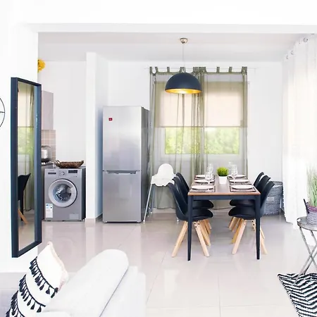 Nissini Nero, 3 Bedroom With Private Pool, 5 Min To The Agia Napa