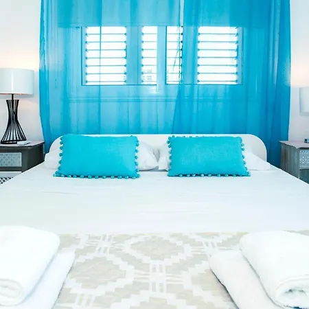 Nissini Nero, 3 Bedroom With Private Pool, 5 Min To The