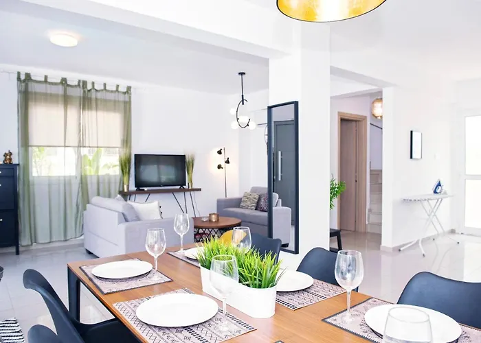 Nissini Nero, 3 Bedroom With Private Pool, 5 Min To The Ayia Napa