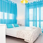 Nissini Nero, 3 Bedroom With Private Pool, 5 Min To The 别墅 圣纳帕
