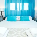 Nissini Nero, 3 Bedroom With Private Pool, 5 Min To The
