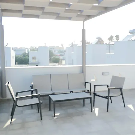 Nissini Nero, 3 Bedroom With Private Pool, 5 Min To The 圣纳帕